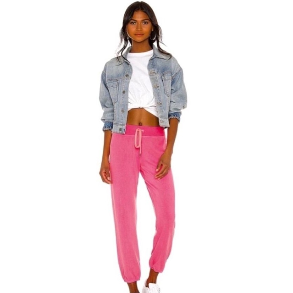 Sundry Basic Heart Sweatpants.